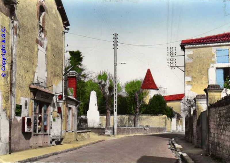 Rue principale - Monument aux morts 1914-1918.jpg